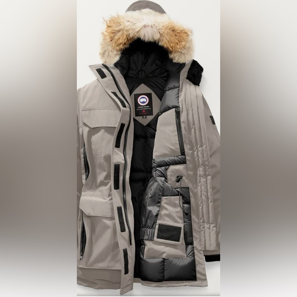 Canada Goose Expedition Parka - Picture 11 of 15